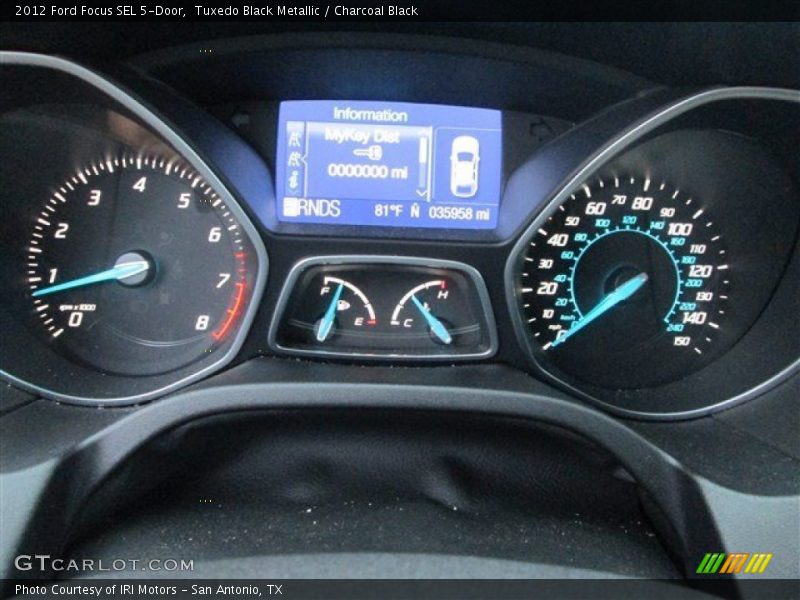 Tuxedo Black Metallic / Charcoal Black 2012 Ford Focus SEL 5-Door