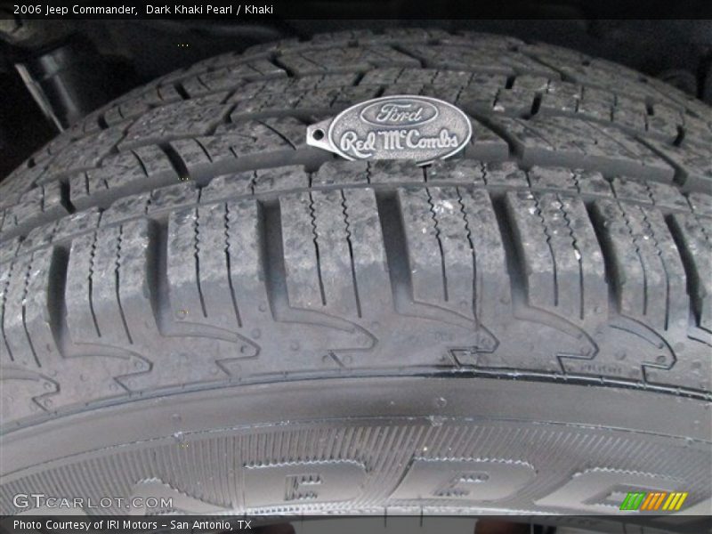 Dark Khaki Pearl / Khaki 2006 Jeep Commander