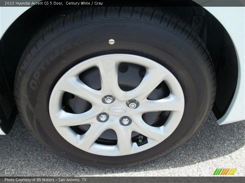 Century White / Gray 2013 Hyundai Accent GS 5 Door