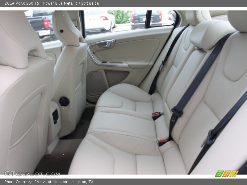 Rear Seat of 2014 S60 T5