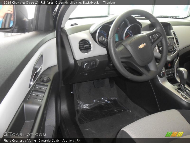 Rainforest Green Metallic / Jet Black/Medium Titanium 2014 Chevrolet Cruze LS