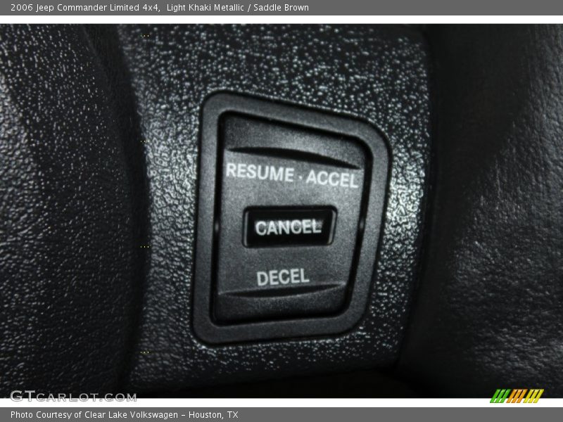 Light Khaki Metallic / Saddle Brown 2006 Jeep Commander Limited 4x4