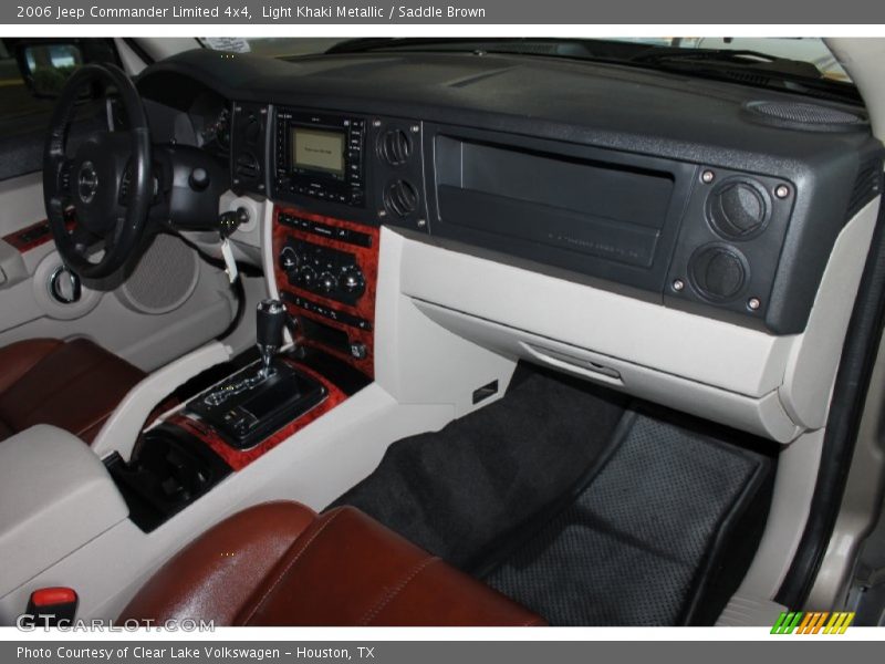 Light Khaki Metallic / Saddle Brown 2006 Jeep Commander Limited 4x4