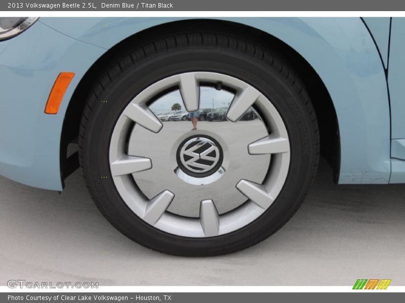 Denim Blue / Titan Black 2013 Volkswagen Beetle 2.5L