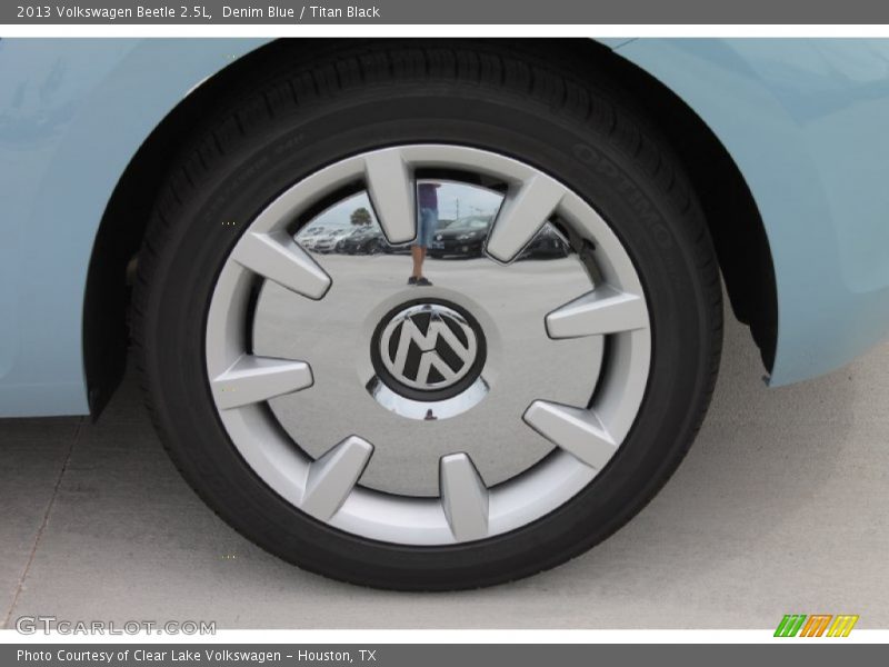 Denim Blue / Titan Black 2013 Volkswagen Beetle 2.5L