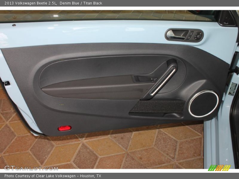 Denim Blue / Titan Black 2013 Volkswagen Beetle 2.5L