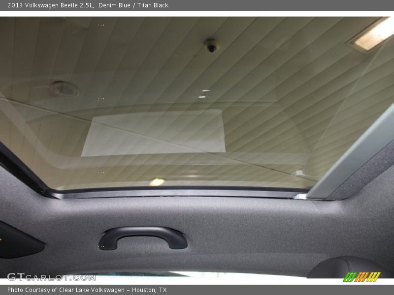 Denim Blue / Titan Black 2013 Volkswagen Beetle 2.5L