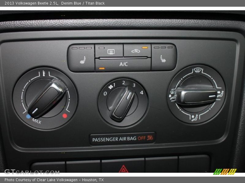 Denim Blue / Titan Black 2013 Volkswagen Beetle 2.5L
