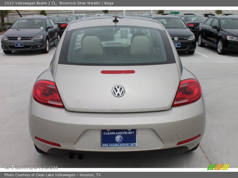 Moonrock Silver Metallic / Beige 2013 Volkswagen Beetle 2.5L