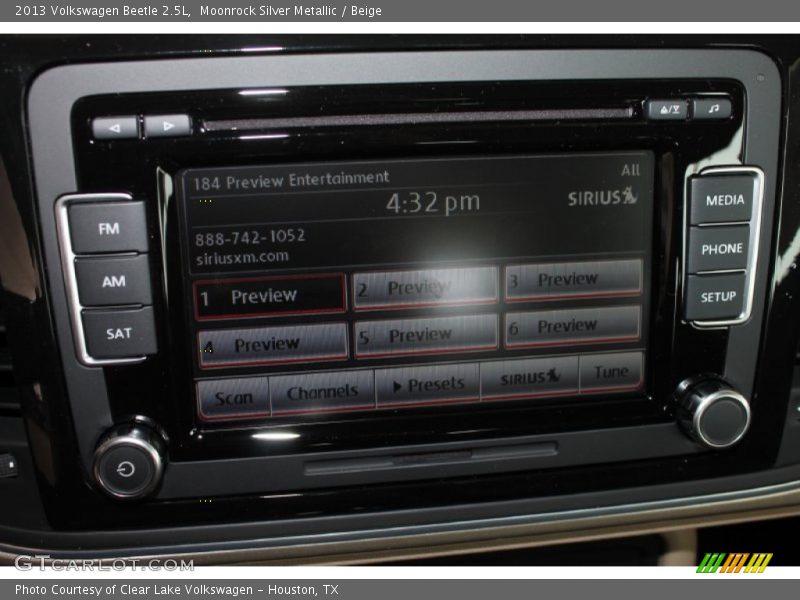 Moonrock Silver Metallic / Beige 2013 Volkswagen Beetle 2.5L