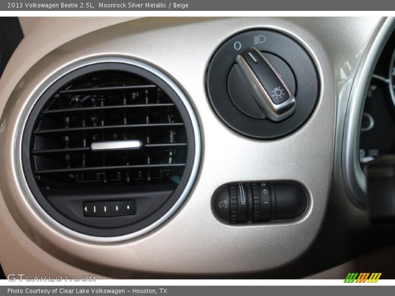 Moonrock Silver Metallic / Beige 2013 Volkswagen Beetle 2.5L