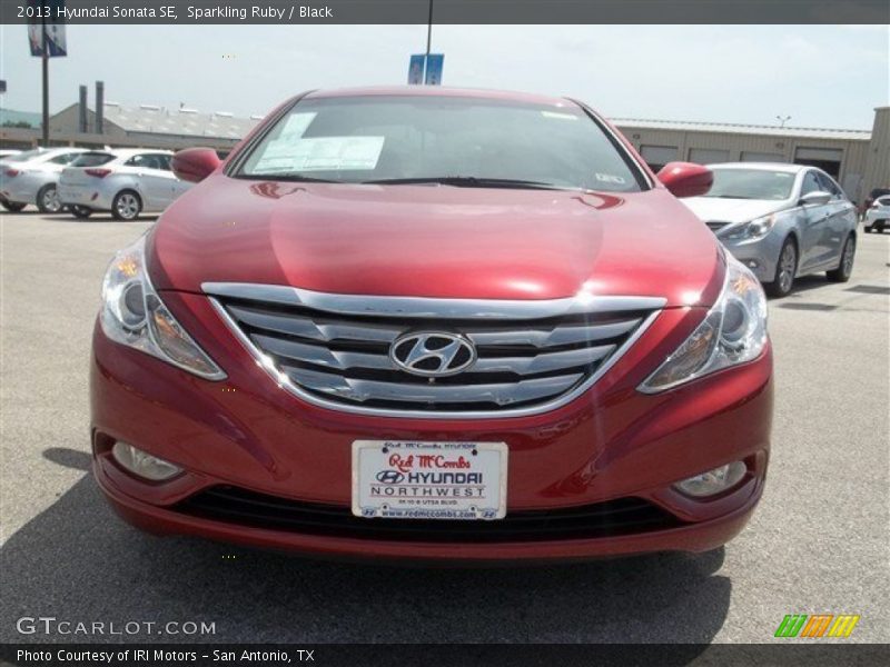 Sparkling Ruby / Black 2013 Hyundai Sonata SE