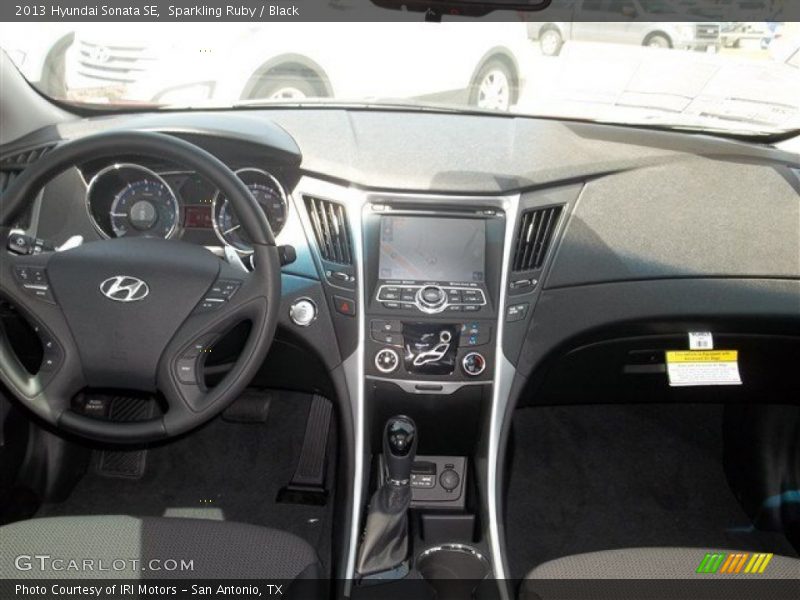 Sparkling Ruby / Black 2013 Hyundai Sonata SE