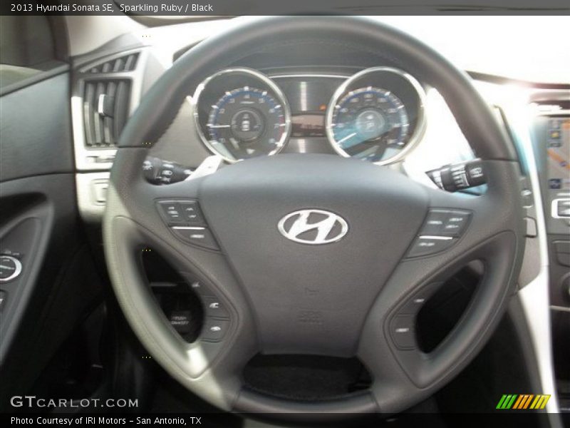 Sparkling Ruby / Black 2013 Hyundai Sonata SE