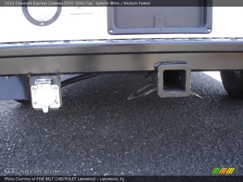 Summit White / Medium Pewter 2013 Chevrolet Express Cutaway 3500 Utility Van