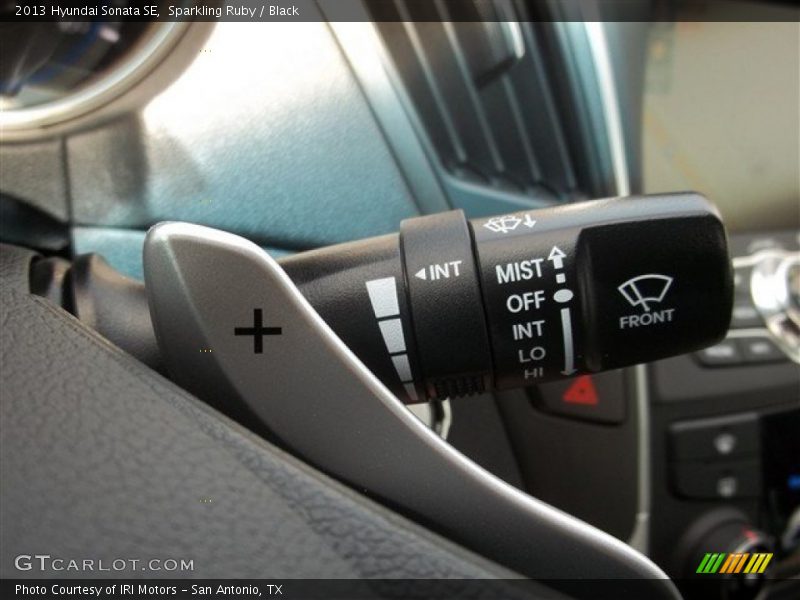 Sparkling Ruby / Black 2013 Hyundai Sonata SE