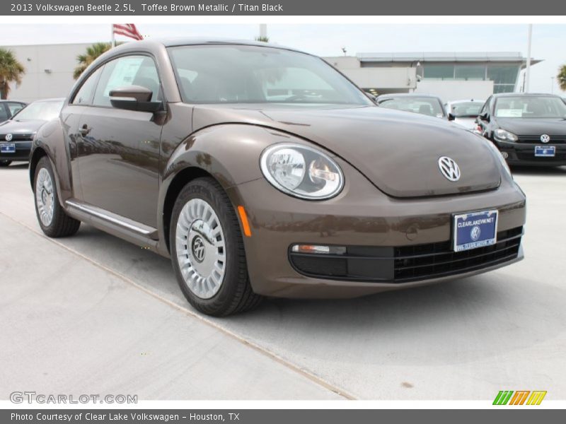 Toffee Brown Metallic / Titan Black 2013 Volkswagen Beetle 2.5L