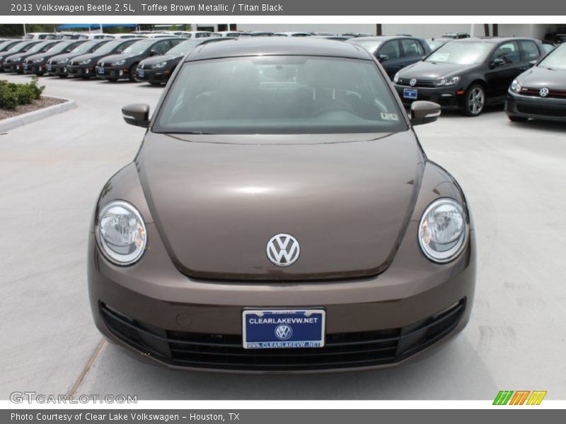Toffee Brown Metallic / Titan Black 2013 Volkswagen Beetle 2.5L