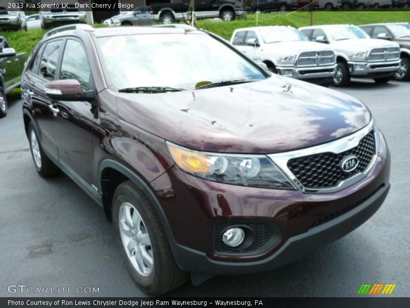 Dark Cherry / Beige 2013 Kia Sorento LX