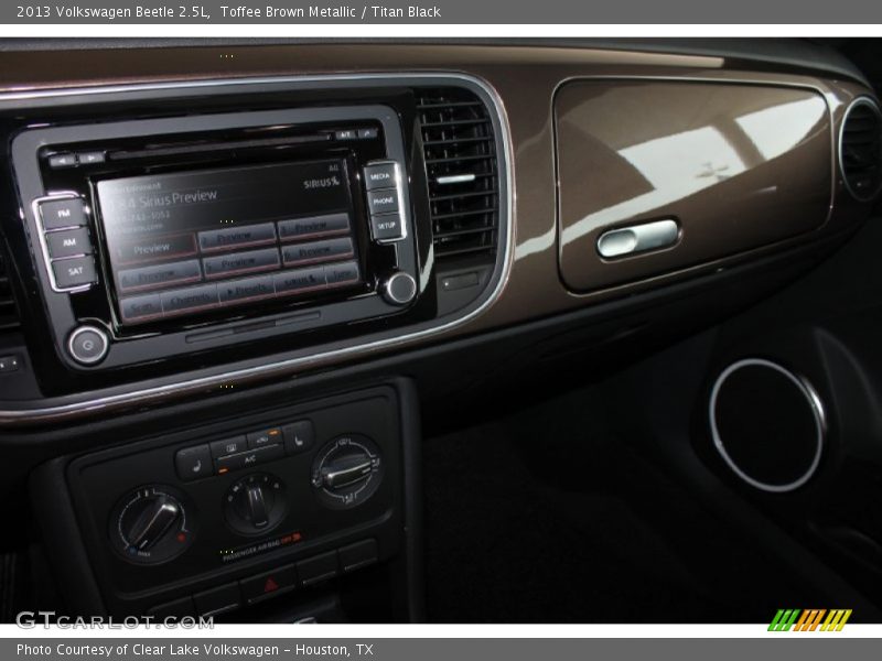 Toffee Brown Metallic / Titan Black 2013 Volkswagen Beetle 2.5L