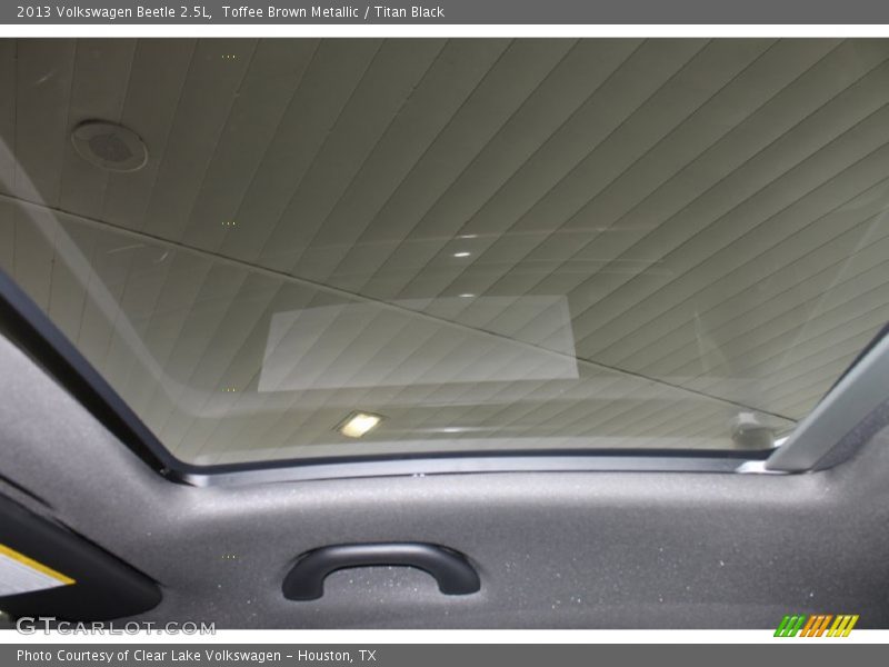 Toffee Brown Metallic / Titan Black 2013 Volkswagen Beetle 2.5L