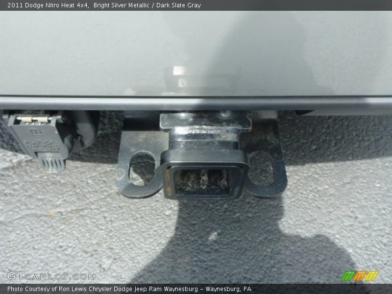 Bright Silver Metallic / Dark Slate Gray 2011 Dodge Nitro Heat 4x4
