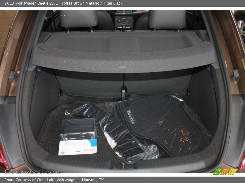 Toffee Brown Metallic / Titan Black 2013 Volkswagen Beetle 2.5L