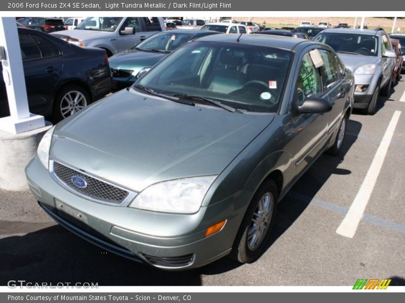 Light Tundra Metallic / Dark Flint/Light Flint 2006 Ford Focus ZX4 SE Sedan