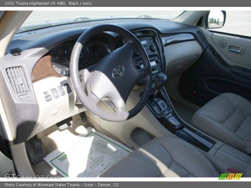 Black / Ivory 2002 Toyota Highlander V6 4WD