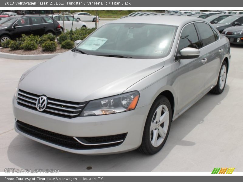 Tungsten Silver Metallic / Titan Black 2013 Volkswagen Passat 2.5L SE