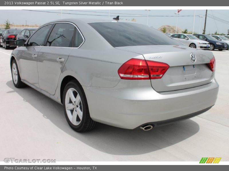 Tungsten Silver Metallic / Titan Black 2013 Volkswagen Passat 2.5L SE