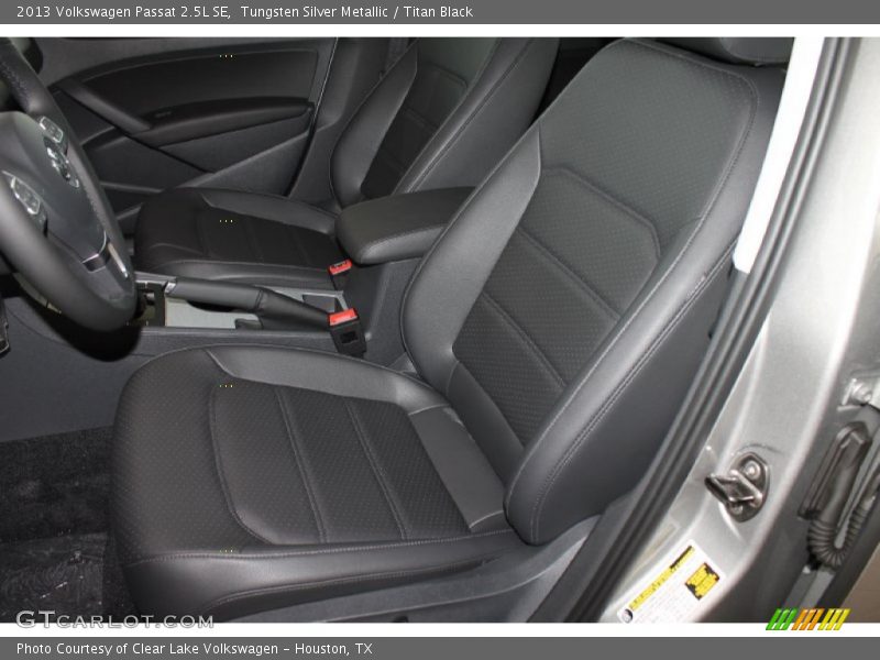 Tungsten Silver Metallic / Titan Black 2013 Volkswagen Passat 2.5L SE