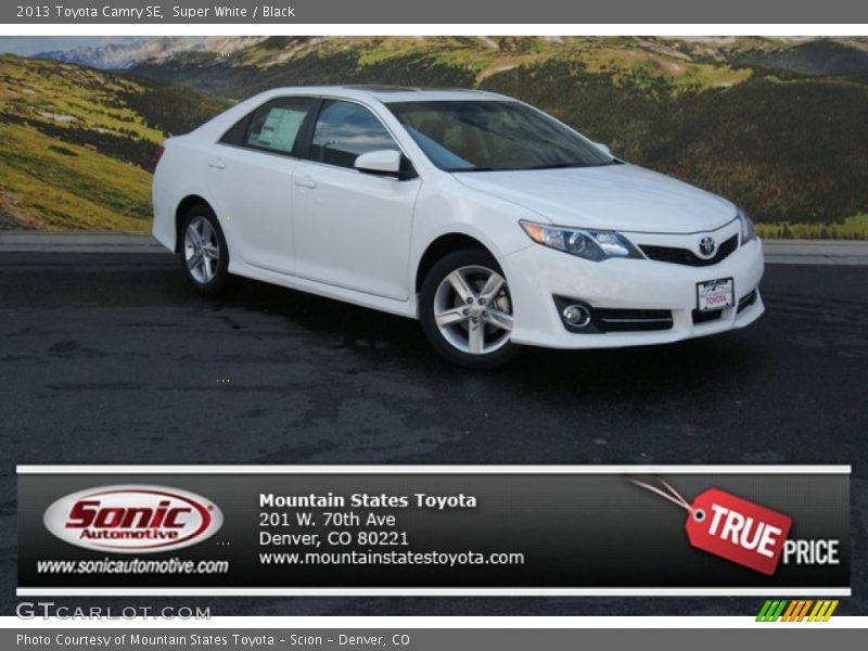 Super White / Black 2013 Toyota Camry SE