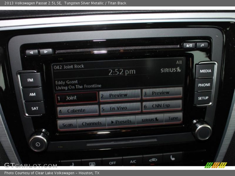Tungsten Silver Metallic / Titan Black 2013 Volkswagen Passat 2.5L SE