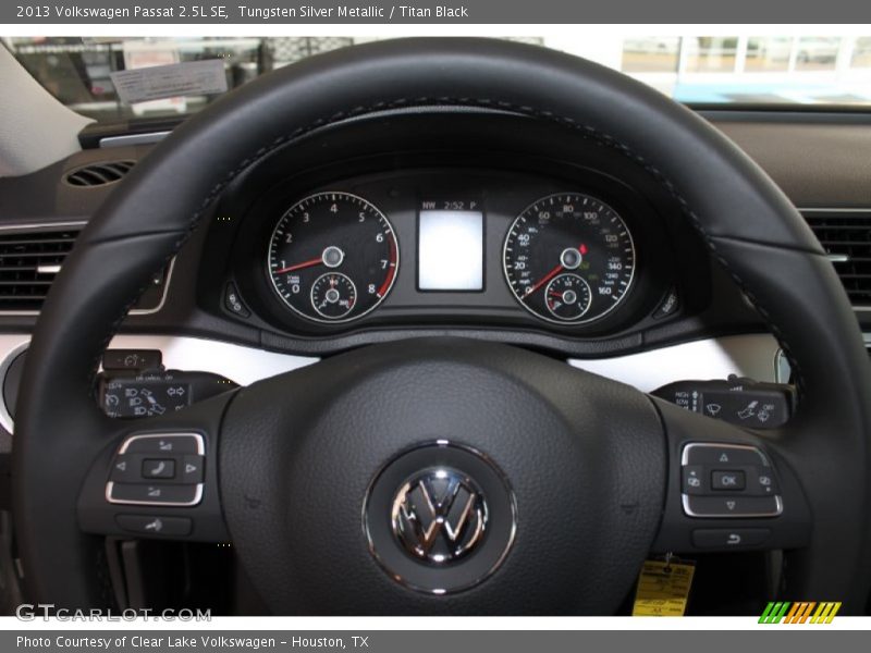 Tungsten Silver Metallic / Titan Black 2013 Volkswagen Passat 2.5L SE