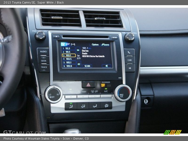 Super White / Black 2013 Toyota Camry SE