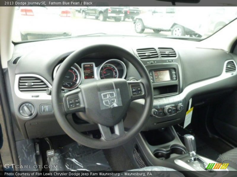 Fathom Blue Pearl / Black 2013 Dodge Journey SE