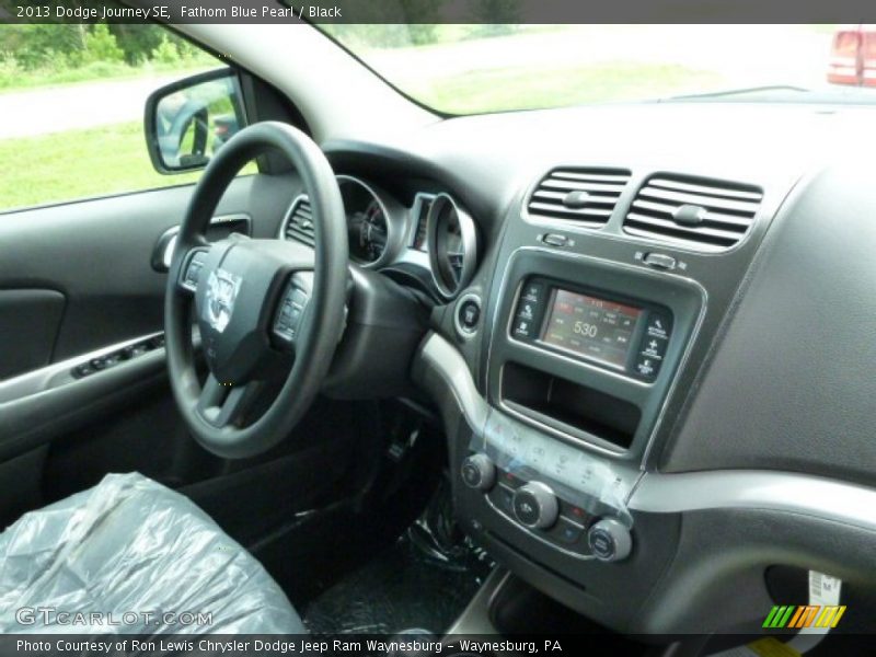 Fathom Blue Pearl / Black 2013 Dodge Journey SE