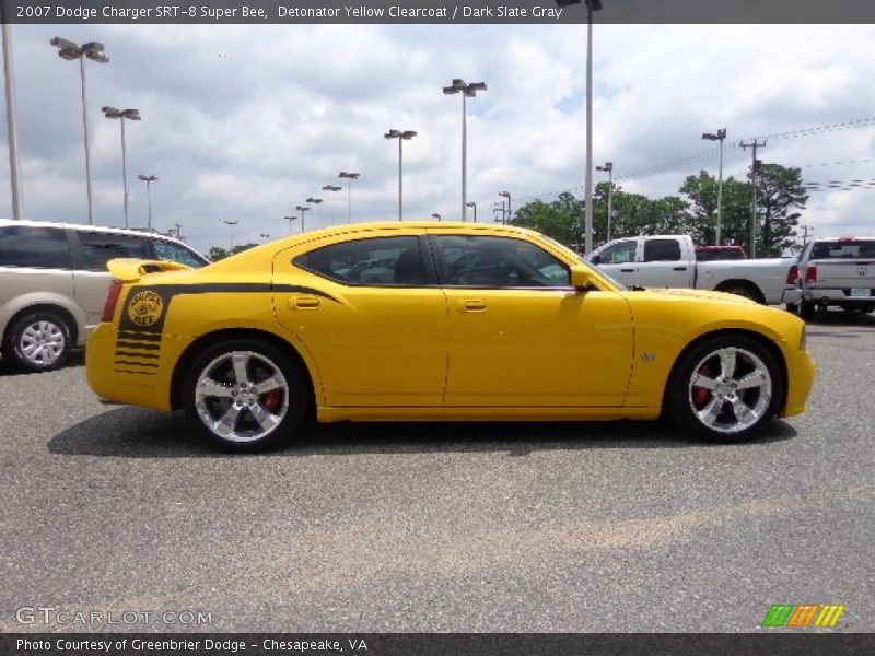 Detonator Yellow Clearcoat / Dark Slate Gray 2007 Dodge Charger SRT-8 Super Bee