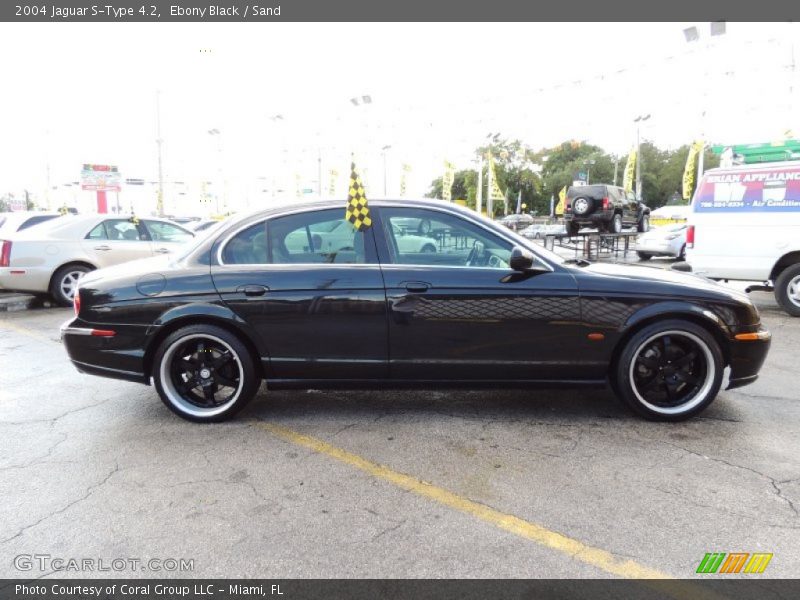 Ebony Black / Sand 2004 Jaguar S-Type 4.2