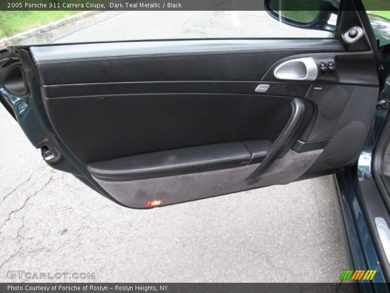 Door Panel of 2005 911 Carrera Coupe