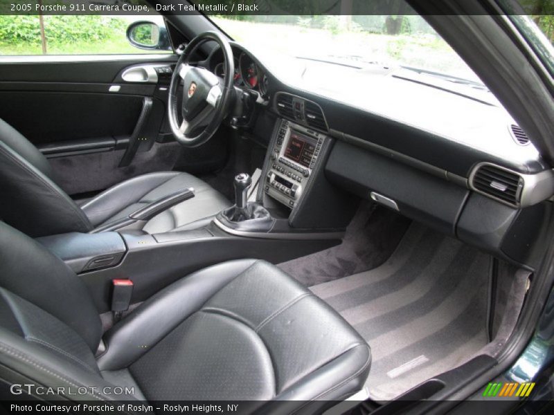 Dashboard of 2005 911 Carrera Coupe