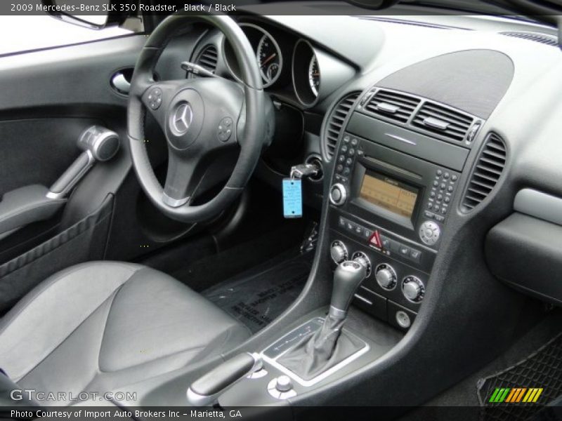 Dashboard of 2009 SLK 350 Roadster