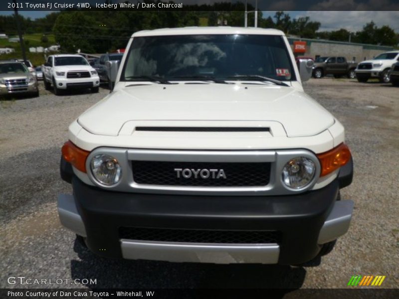 Iceberg White / Dark Charcoal 2011 Toyota FJ Cruiser 4WD
