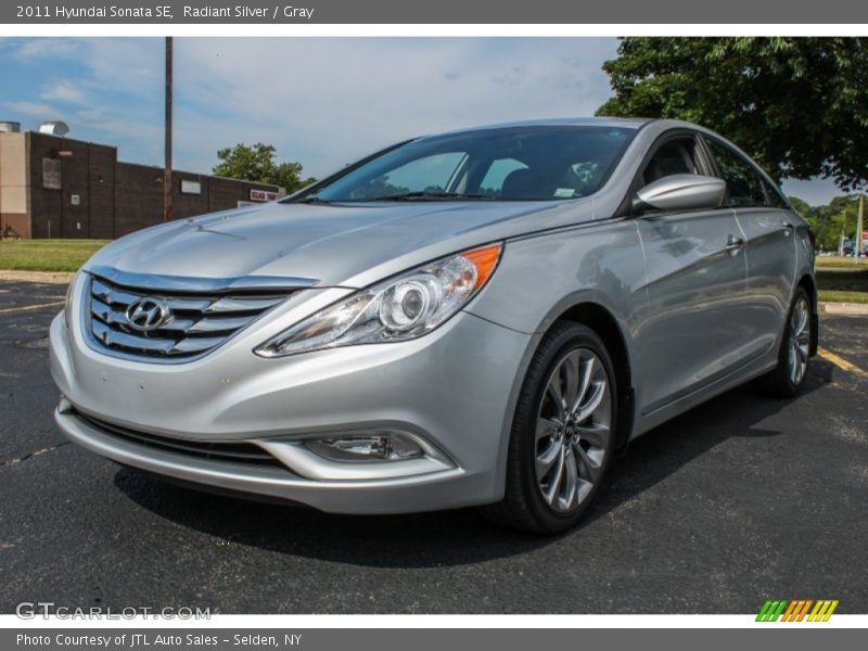 Radiant Silver / Gray 2011 Hyundai Sonata SE
