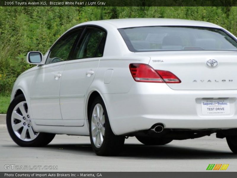 Blizzard White Pearl / Light Gray 2006 Toyota Avalon XLS