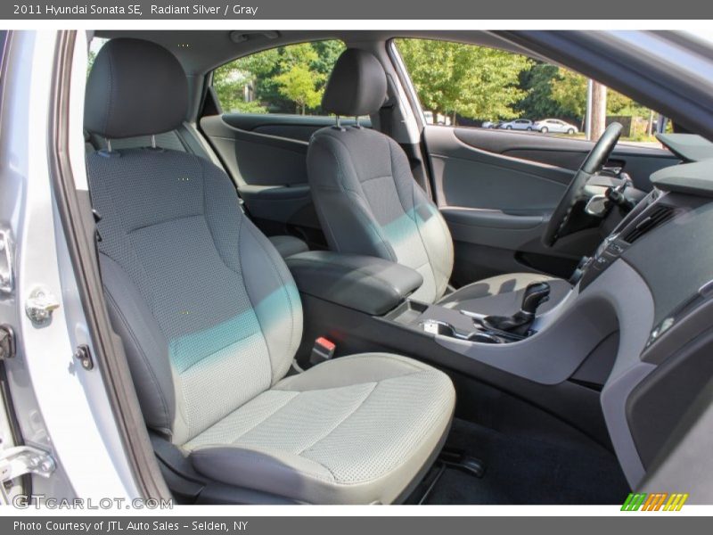 Radiant Silver / Gray 2011 Hyundai Sonata SE