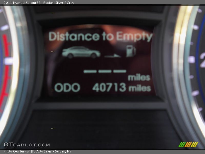 Radiant Silver / Gray 2011 Hyundai Sonata SE