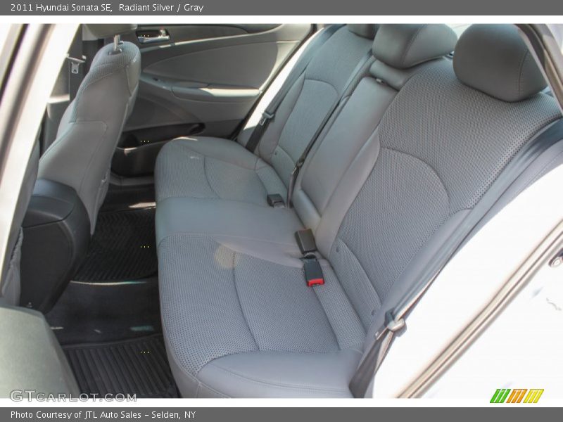 Radiant Silver / Gray 2011 Hyundai Sonata SE