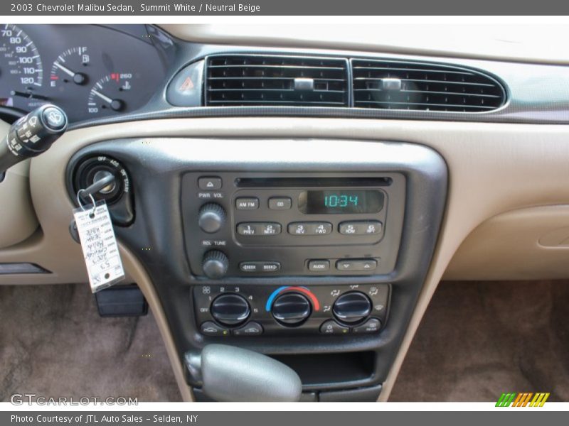 Controls of 2003 Malibu Sedan